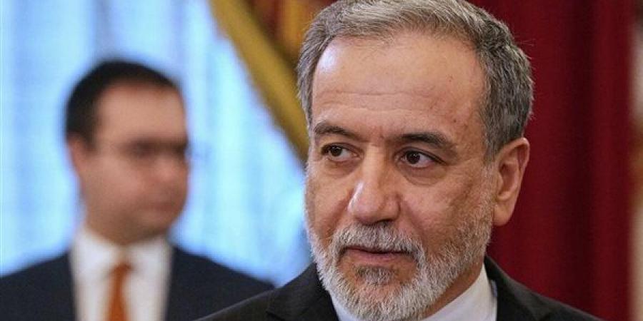 مسؤول إيراني: استهداف عراقجي وقاليباف يضعف الجبهة الداخلية