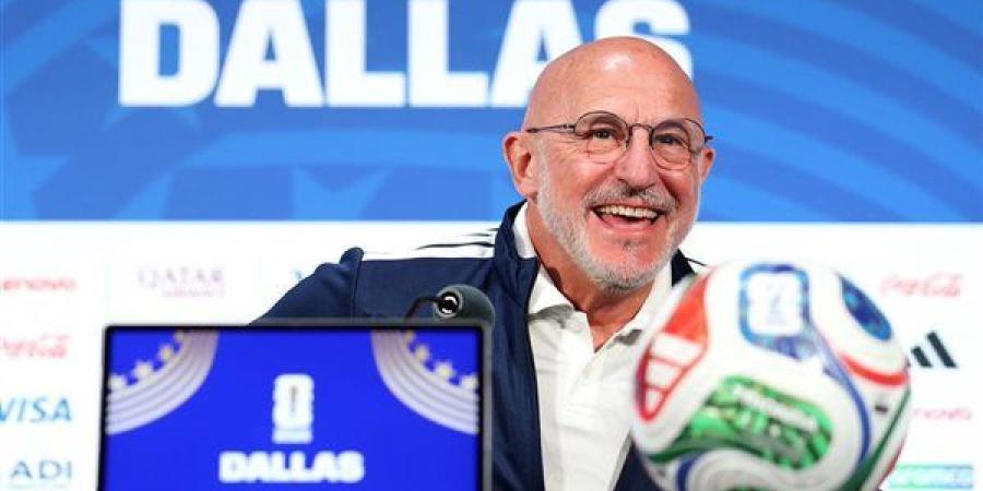 رسالة شديدة اللهجة من مدرب إسبانيا لحكم نهائي كأس العالم قبل مواجهة الأرجنتين