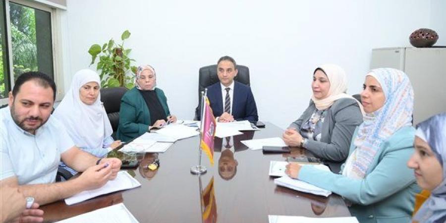 جامعة الفيوم: مشروع التنور المجتمعي ساعد 49800 شخص علي التحرر من الأمية