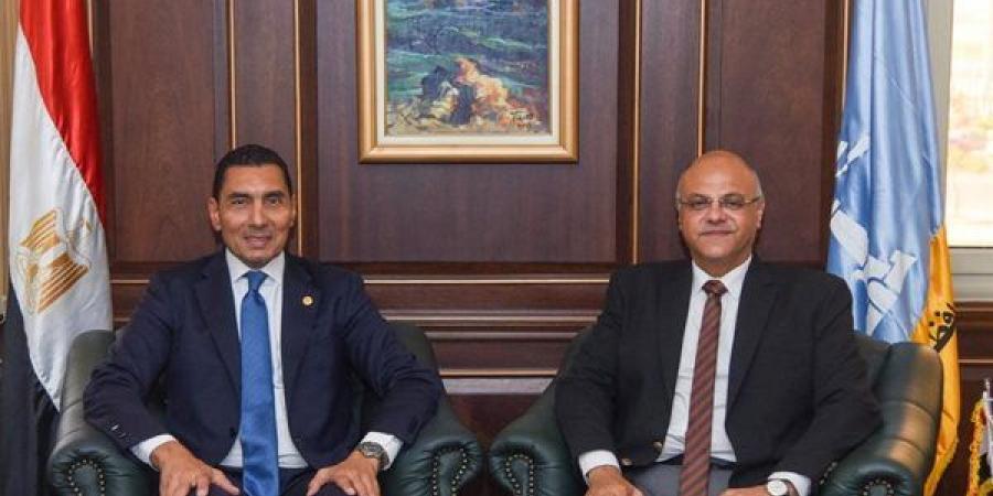 وزير الشباب ومحافظ الإسكندرية يشهدان الاحتفال باليوم الرياضي العربي