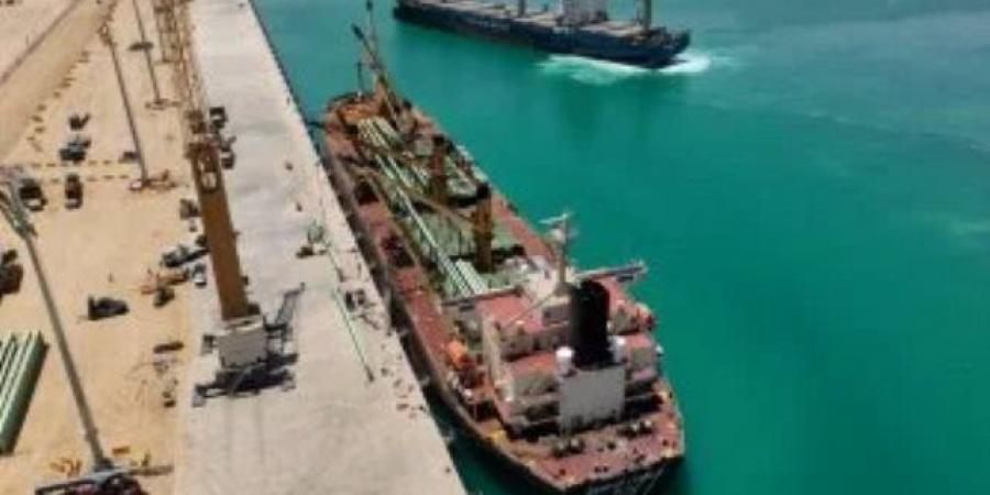 ​استمرار النشاط التشغيلي بمحطة ترانس كارجو بميناء السخنة واستقبال أول سفينتين