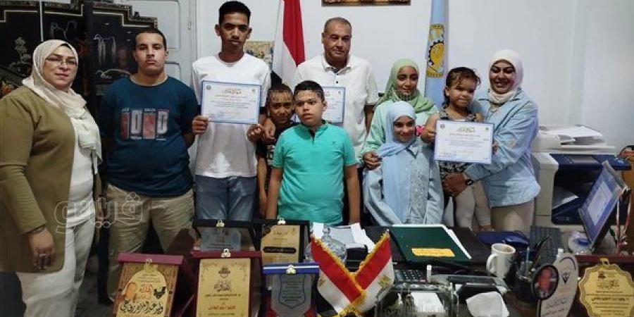 تكريم أبطال الكاراتيه التقليدي من «قادرون باختلاف» بمطروح