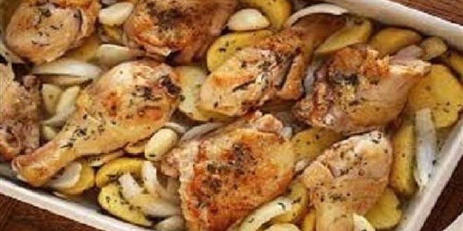 طريقة عمل صينية البطاطس البيضاء بالفراخ