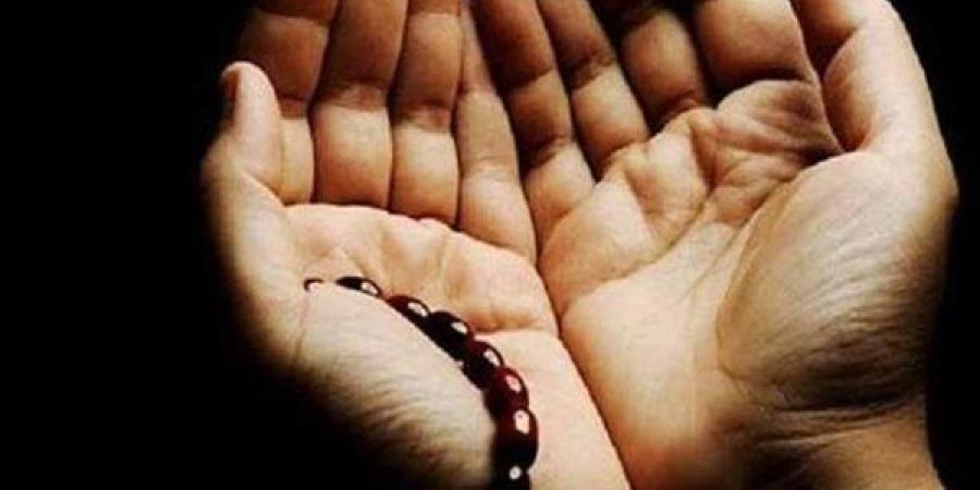 هل الأذكار بعد الصلاة المفروضة يلزمه وضوء؟ المفتي يوضح