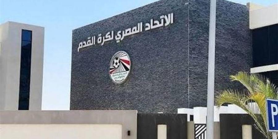 اتحاد الكرة ينعي اللواء الدهشوري حرب