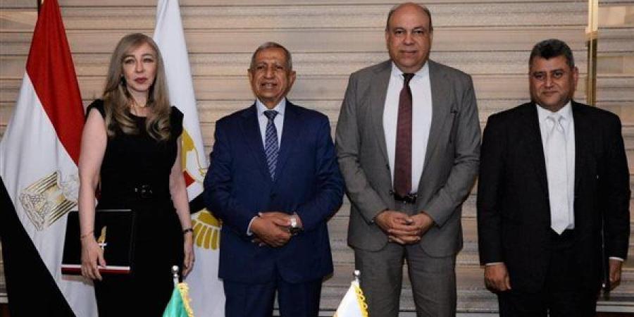 وزير الطيران: الاستثمار في العنصر البشري هو الضمان الحقيقي لاستدامة التطوير