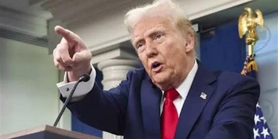 مهددا بضربات مدمرة، ترامب يمهل إيران حتى نهاية اليوم لتوقيع اتفاق مضيق هرمز