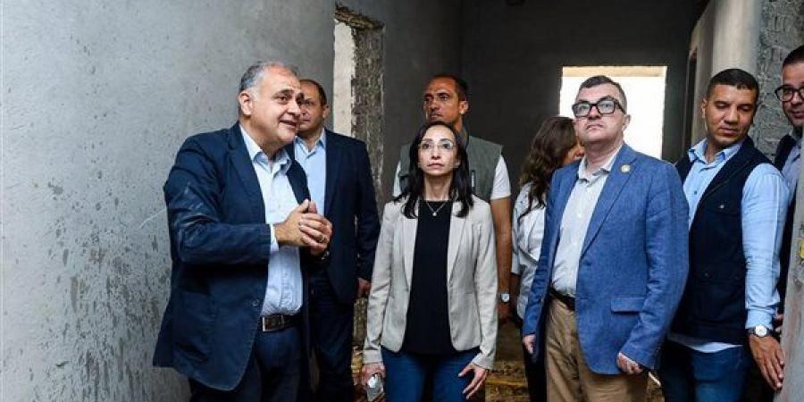 وزير التخطيط يتفقد مشروع تطوير ديوان عام محافظة البحيرة