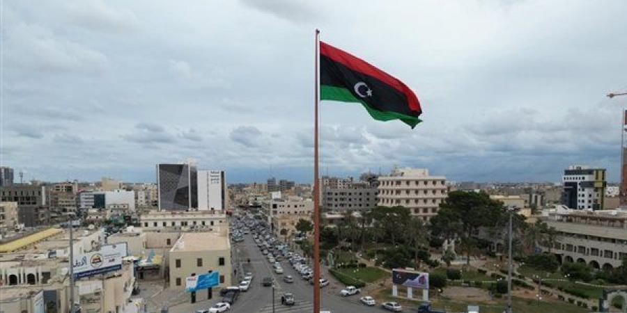 طوارئ قصوى في ليبيا بعد انهيار خزان وقود إثر استهدافه بالزاوية