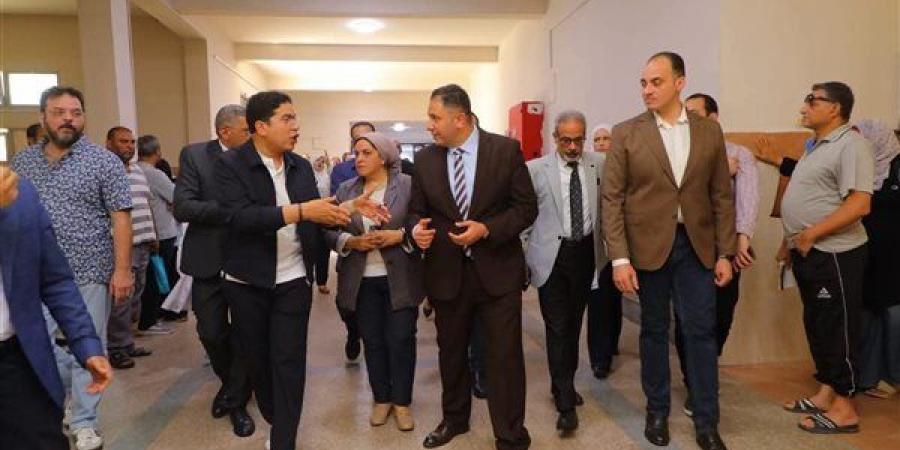 "نضع القطاع الصحي في مقدمة الأولويات"، محافظ دمياط يكشف تفاصيل خريطة تطوير المستشفى التخصصي (صور) - النيل نيوز