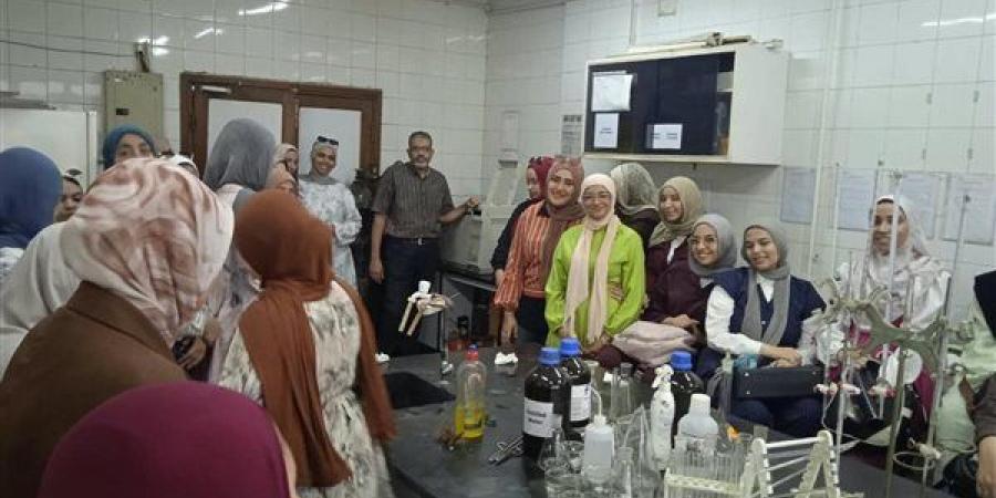 «الزراعة»: تدريب 142 طالبًا بمعامل التصنيع الغذائي - النيل نيوز