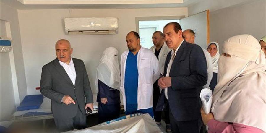 بعد رصد زحام ونقص أطباء وغياب عن العمل، نائب وزير الصحة يحيل مدير مستشفى العياط المركزي للتحقيق - النيل نيوز