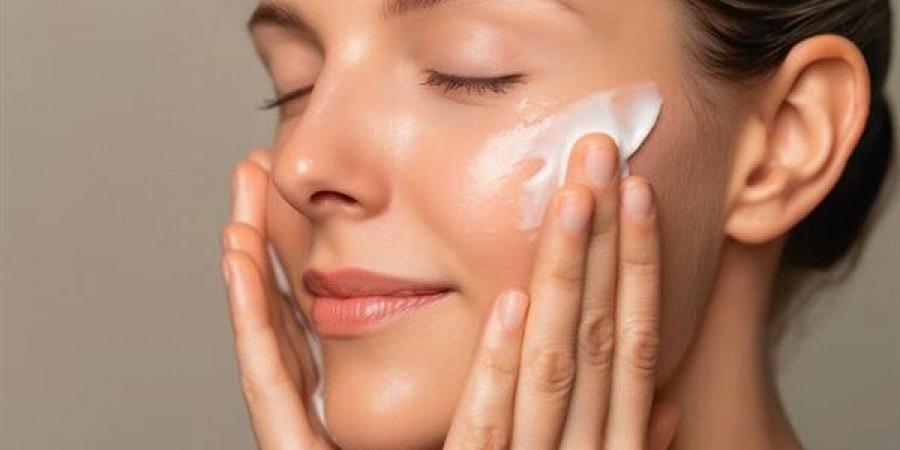 وصفات طبيعية لعمل غسول للبشرة المختلطة في المنزل - النيل نيوز