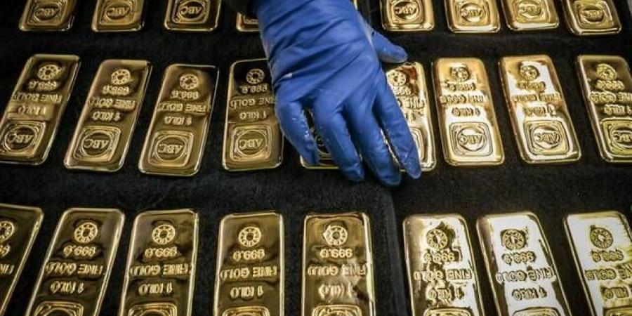 تراجع أسعار الذهب مع عمليات جني الأرباح وارتفاع الدولار - النيل نيوز