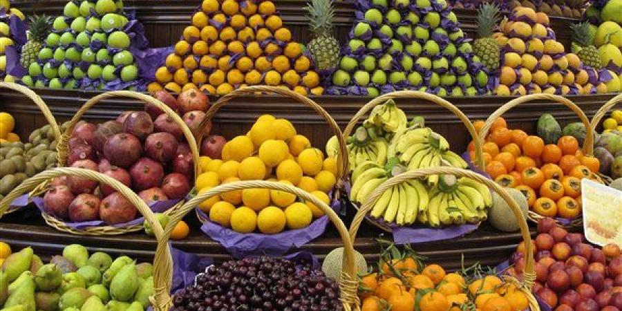 أسعار الفاكهة اليوم الأربعاء، العنب يسجل 40 جنيها ارتفاع البلح البارحي والتين برشومي - النيل نيوز