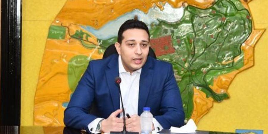 نائب محافظ الفيوم يناقش استعدادات إقامة ملتقي توظيفي الشهر المقبل - النيل نيوز