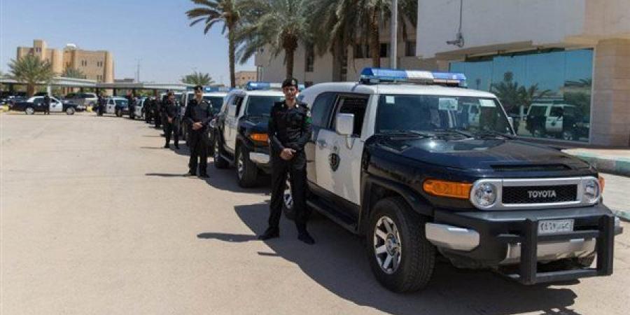 10 ملايين جنيه داخل كراتين، مطاردة ساخنة على طريق الواحات بعد الاستيلاء على أموال صفقة سبائك ذهبية - النيل نيوز