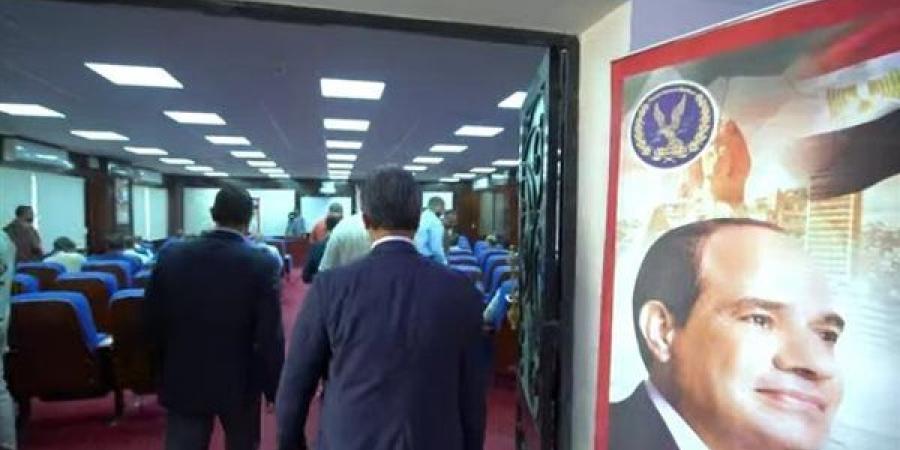 الداخلية تبحث مع التجار توفير مستلزمات المدارس بتخفيضات تصل إلى 40% ضمن «كلنا واحد» - النيل نيوز