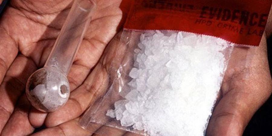مخدر آيس وحشيش وترامادول، تفاصيل مضبوطات عصابة العجوزة - النيل نيوز