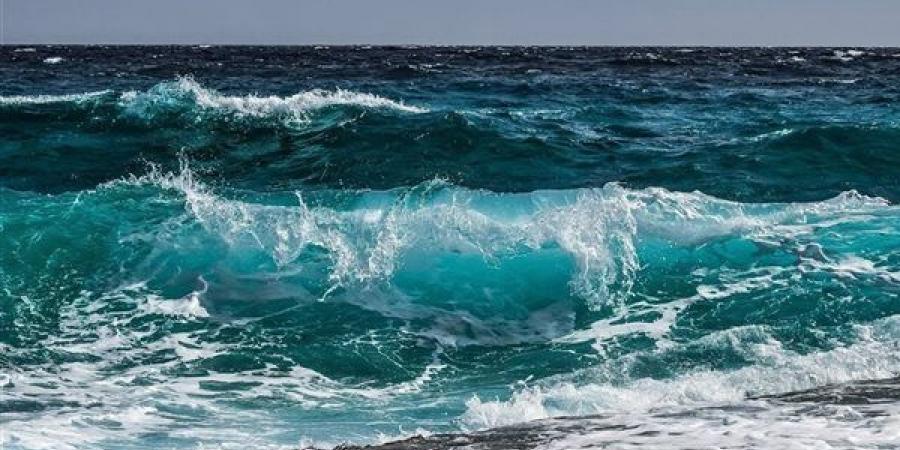 الأرصاد تحذر: أمواج تصل إلى 4.5 متر واضطراب الملاحة على 9 مناطق ساحلية - النيل نيوز