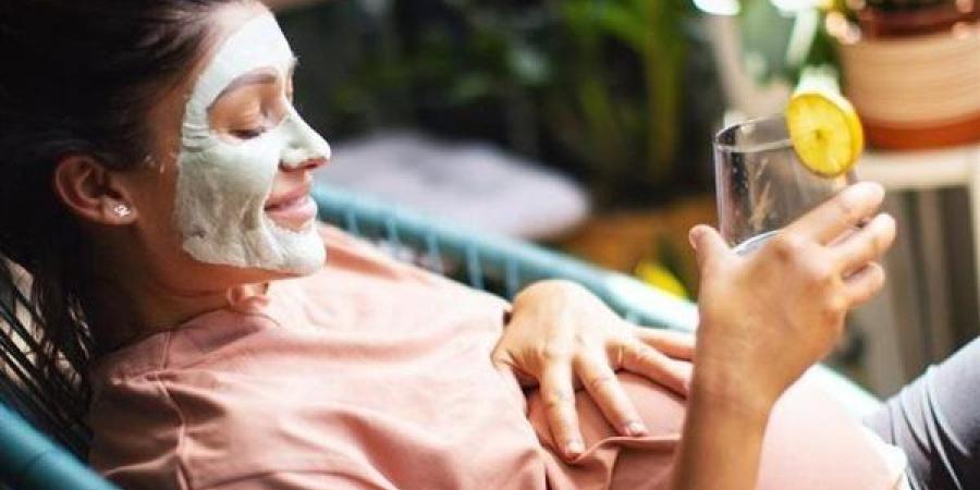العناية بالبشرة من الطبيعة أثناء الحمل مع ارتفاع الحرارة والرطوبة - النيل نيوز