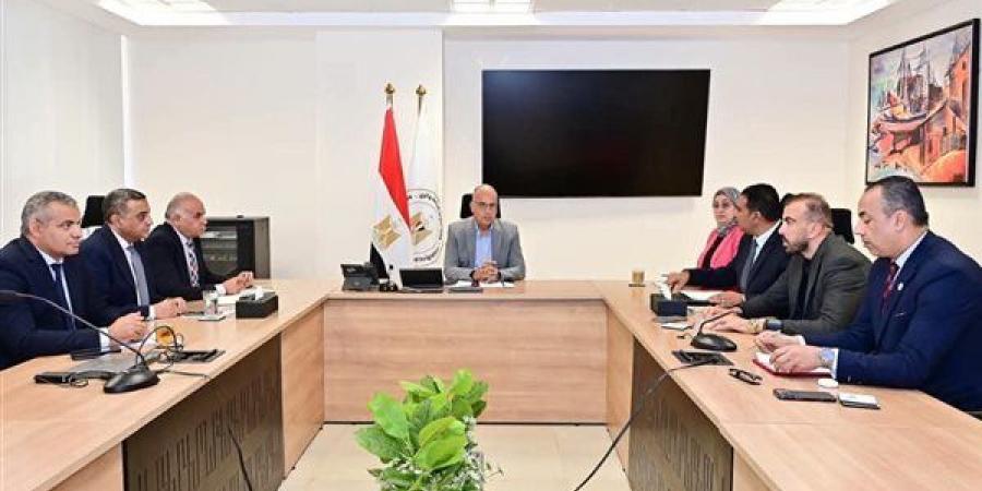 من كوبري متهالك إلى مصرف يحتاج تطهير، كيف تتعامل وزارة الري مع مطالب المواطنين؟ - النيل نيوز
