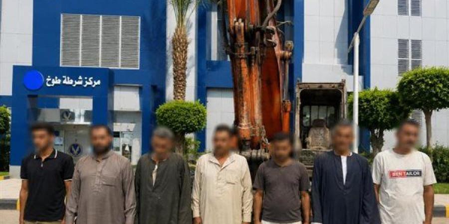 حفار وسط المشاجرة، خلافات الجيرة تنتهي بضبط 7 أشخاص في القليوبية - النيل نيوز