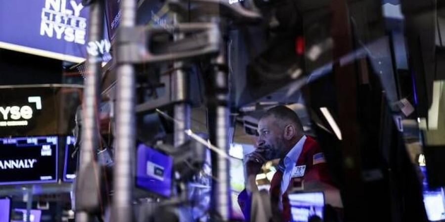 تراجع الأسهم الأمريكية بسبب اشتباكات إيران ومخاوف رفع الفائدة - النيل نيوز